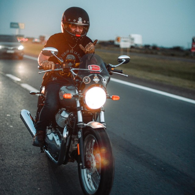 ¿Quién para agarrar la ruta este finde? 🙋‍♀️🙋 Aventura compartida con #royaleros siempre es más entretenida..